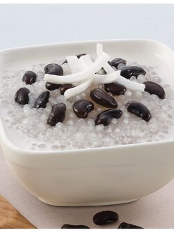 8853121000068 สาคูถั่วดำมะพร้าวอ่อน 170g