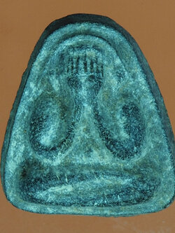 A355 พระปิดตา หลังยันต์ อุ เนื้อผงผสมว่าน ไม่ทราบที่และปีสร้าง 6