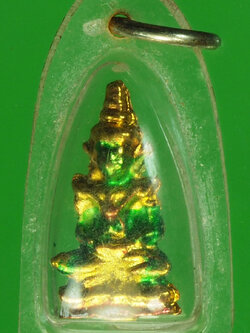 A70 พระแก้วมรกต เลี่ยมพลาสติก ไม่ทราบที่และปีสร้าง 8