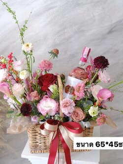 Fresh Flower Basket ตะกร้าดอกไม้สด Style Korea โทนม่วง-ชมพู พร้อมตกแต่ง (ราคายังไม่รวมไวน์) สามารถเปลี่ยนสีได้