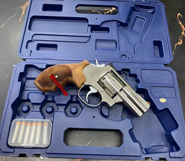 ปืนลูกโม่ 2 นิ้ว Smith & Wesson - Ares image 2 ปืนลูกโม่ 2 นิ้ว Smith & Wesson - Ares image 2