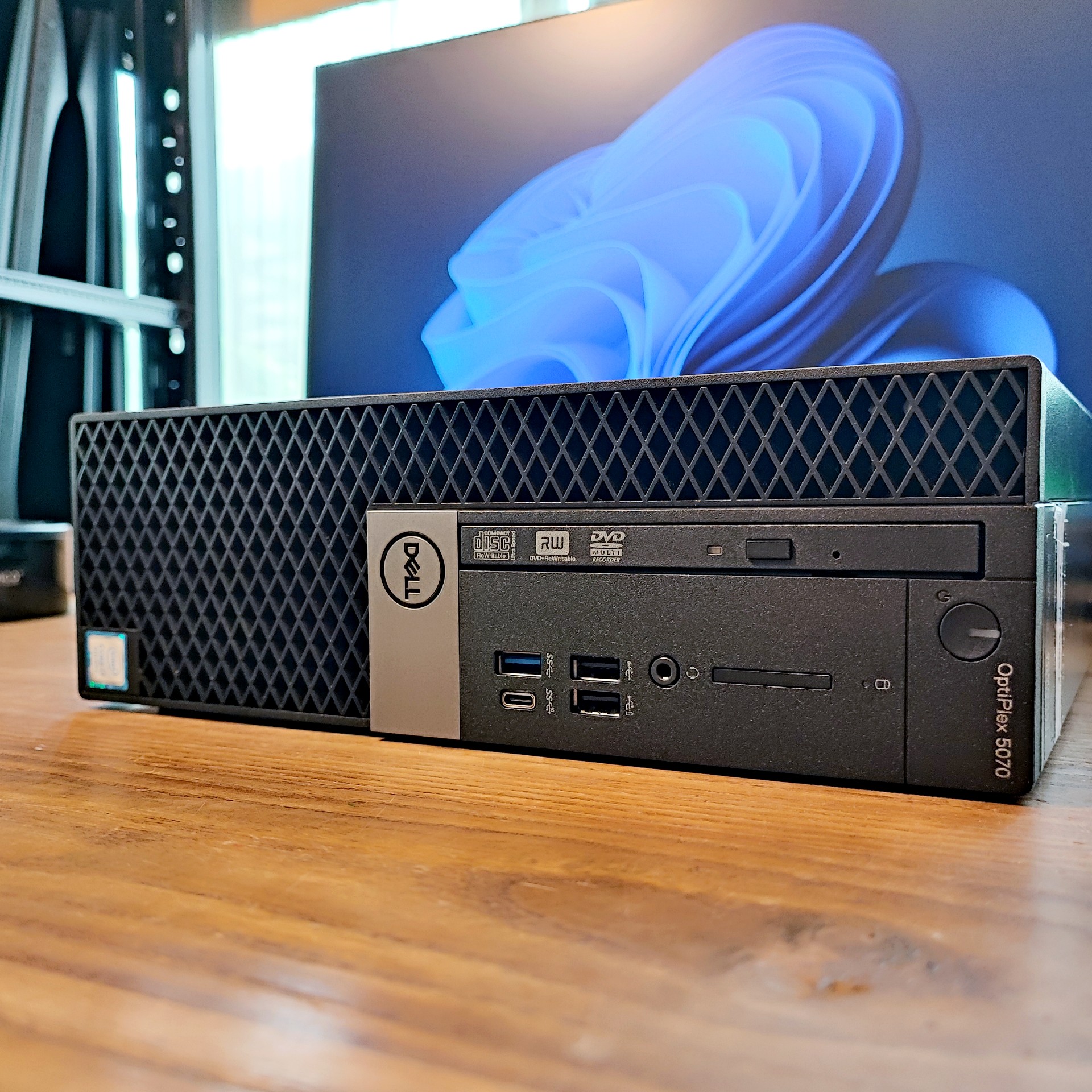 クリエーター仕様OptiPlex5070 i7-9700 32GB SSD1TB クリエーター仕様OptiPlex5070 i7-9700 32GB SSD1TB คอมพิวเตอร์ Dell