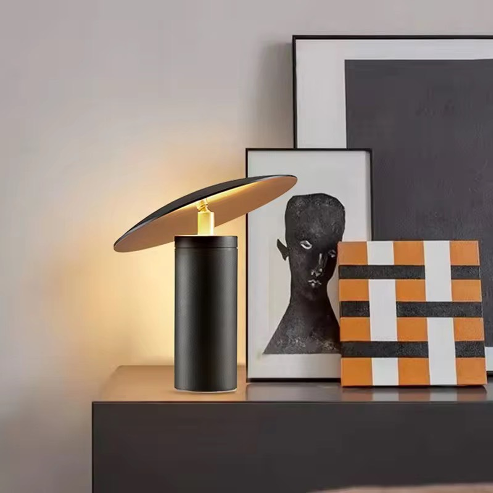 โคมไฟตั้งโต๊ะ Table lamp Metal Black + Gold LED 5W Included IP20