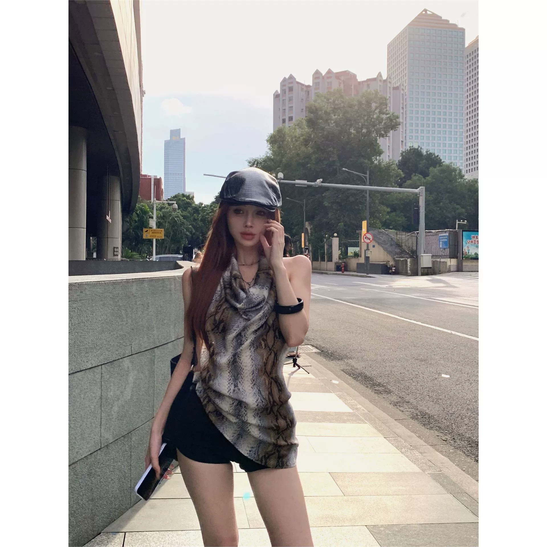 เสื้อลายงู โชว์แผ่นหลัง เซ็กซี่ รหัส CN2713