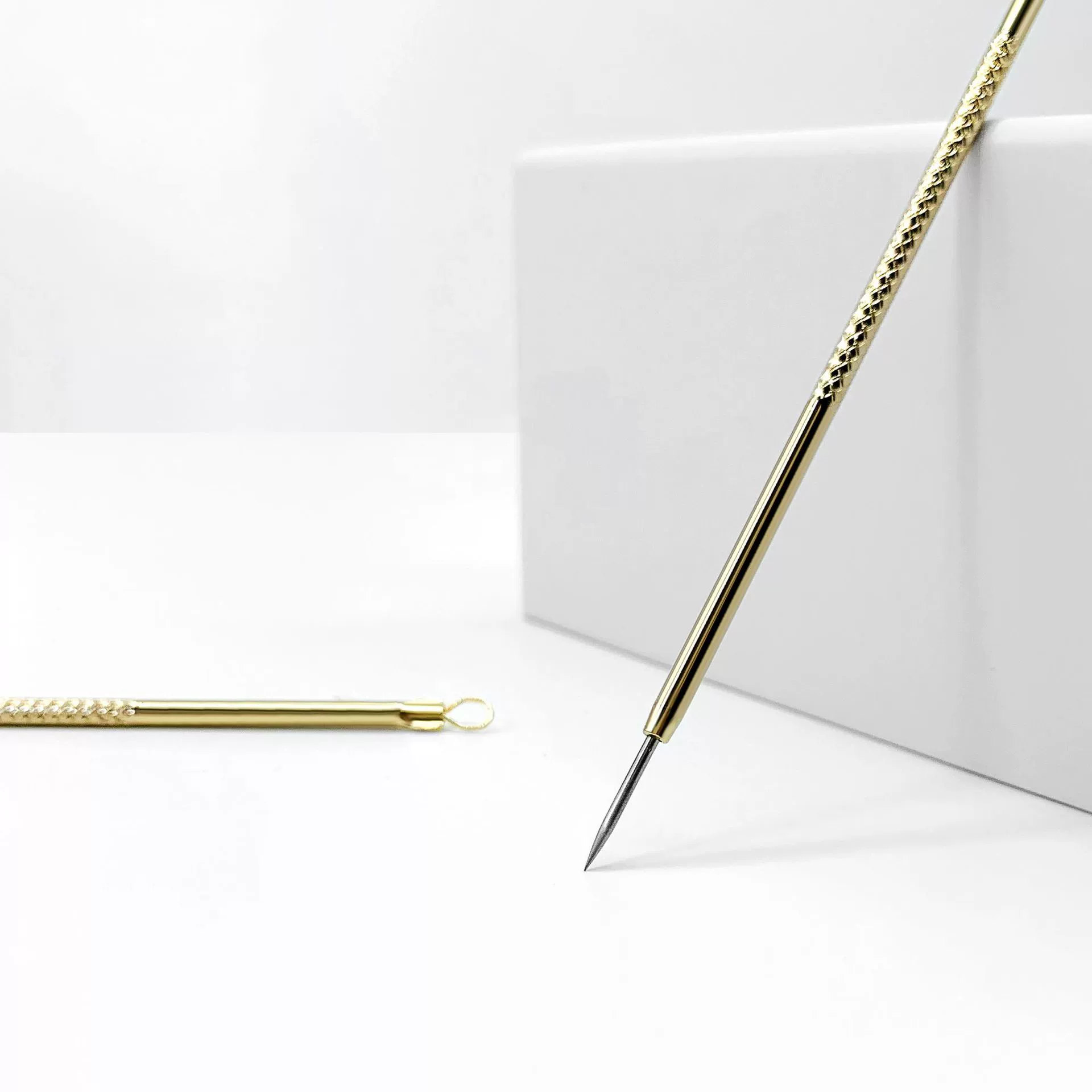 จิ้มสิว บีบสิว 1 แพ็ค (สุ่มสี) พร้อมส่ง