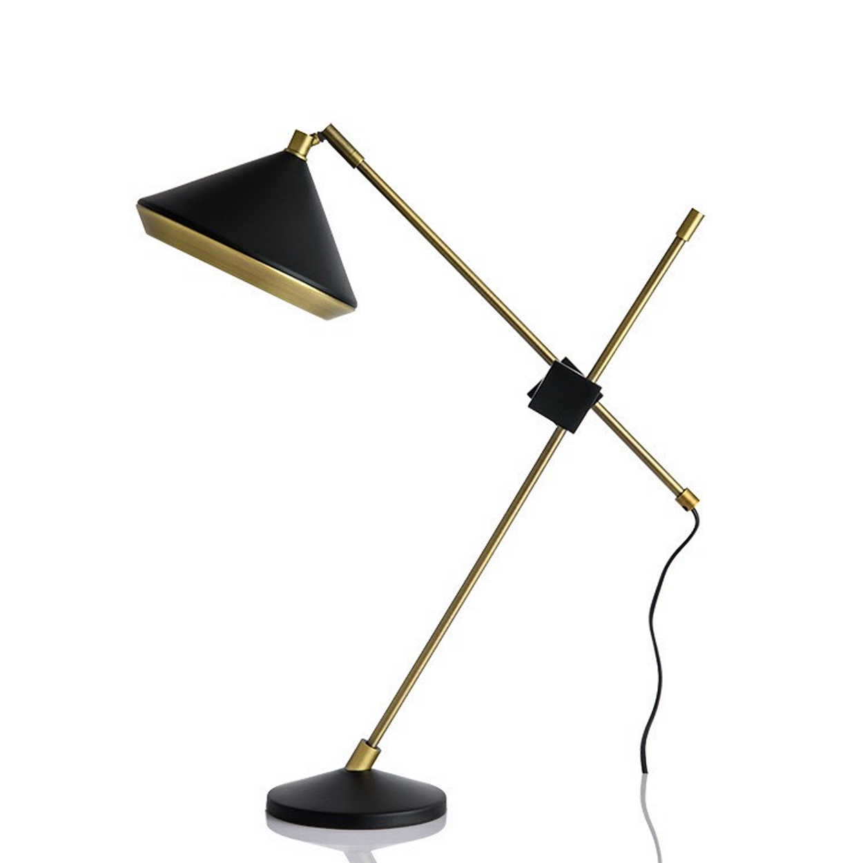 โคมไฟตั้งโต๊ะ Table lamp Metal Black + Gold LED E9x1 IP20