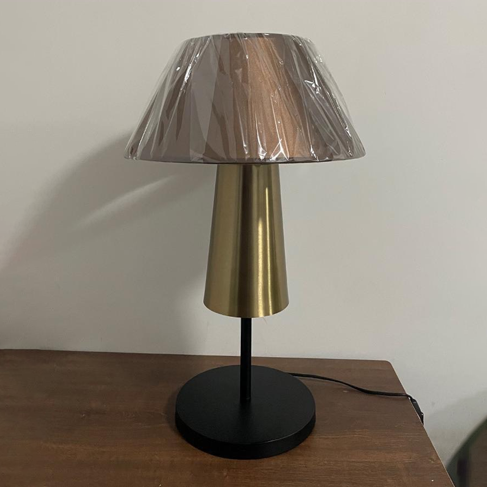 โคมไฟตั้งโต๊ะ สไตล์นอร์ดิก Nordic style table lamp Metal + Fabric LED E27x1 IP20