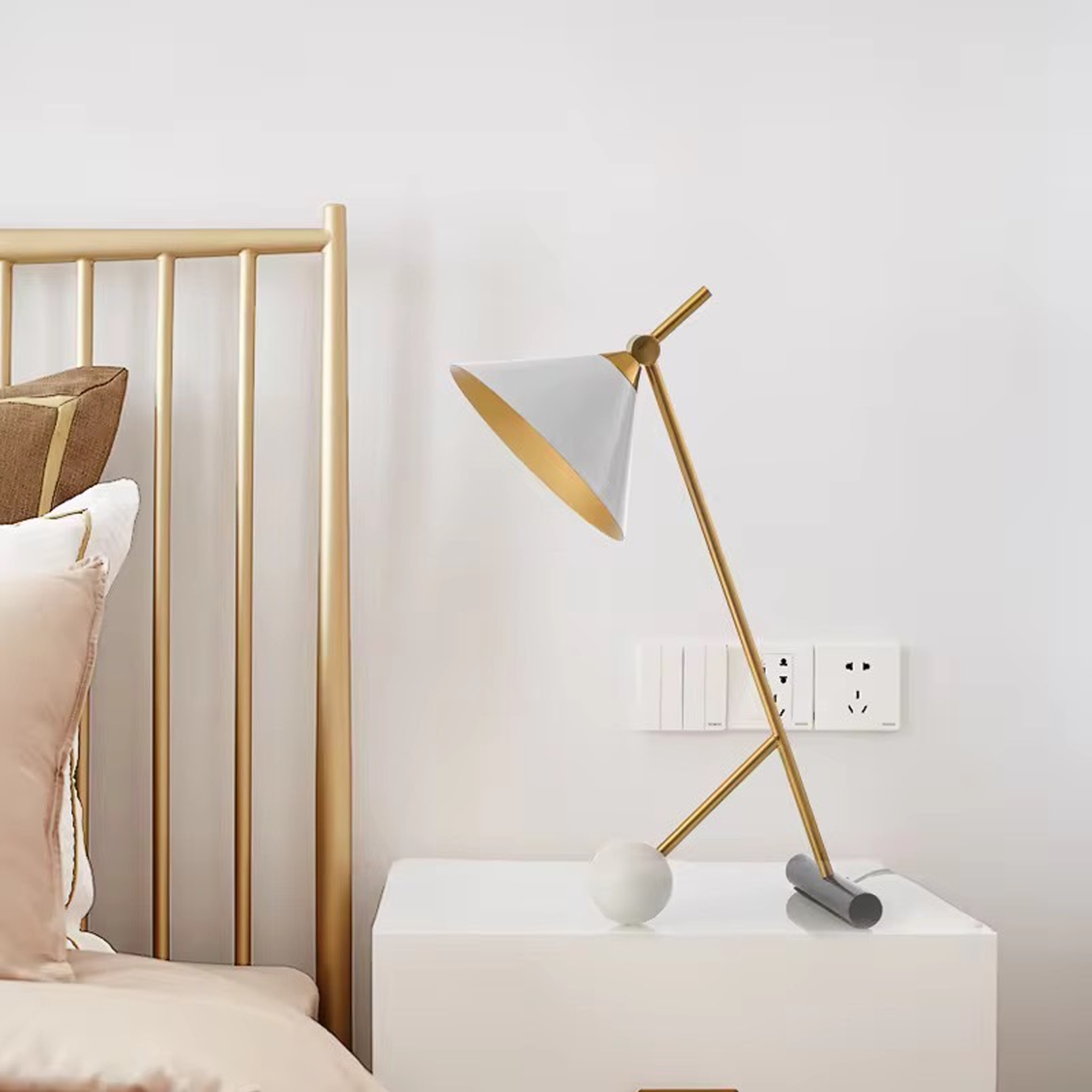 โคมไฟตั้งโต๊ะ สไตล์นอร์ดิก Nordic style table lamp Meta + Marble LED E27x1 IP20
