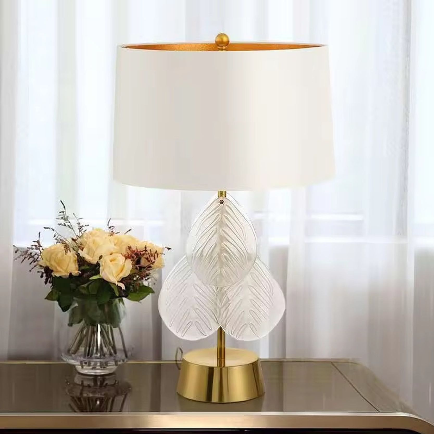 โคมไฟตั้งโต๊ะ สไตล์นอร์ดิก Nordic style table lamp Metal + glass + Fabric LED E27x1 IP20