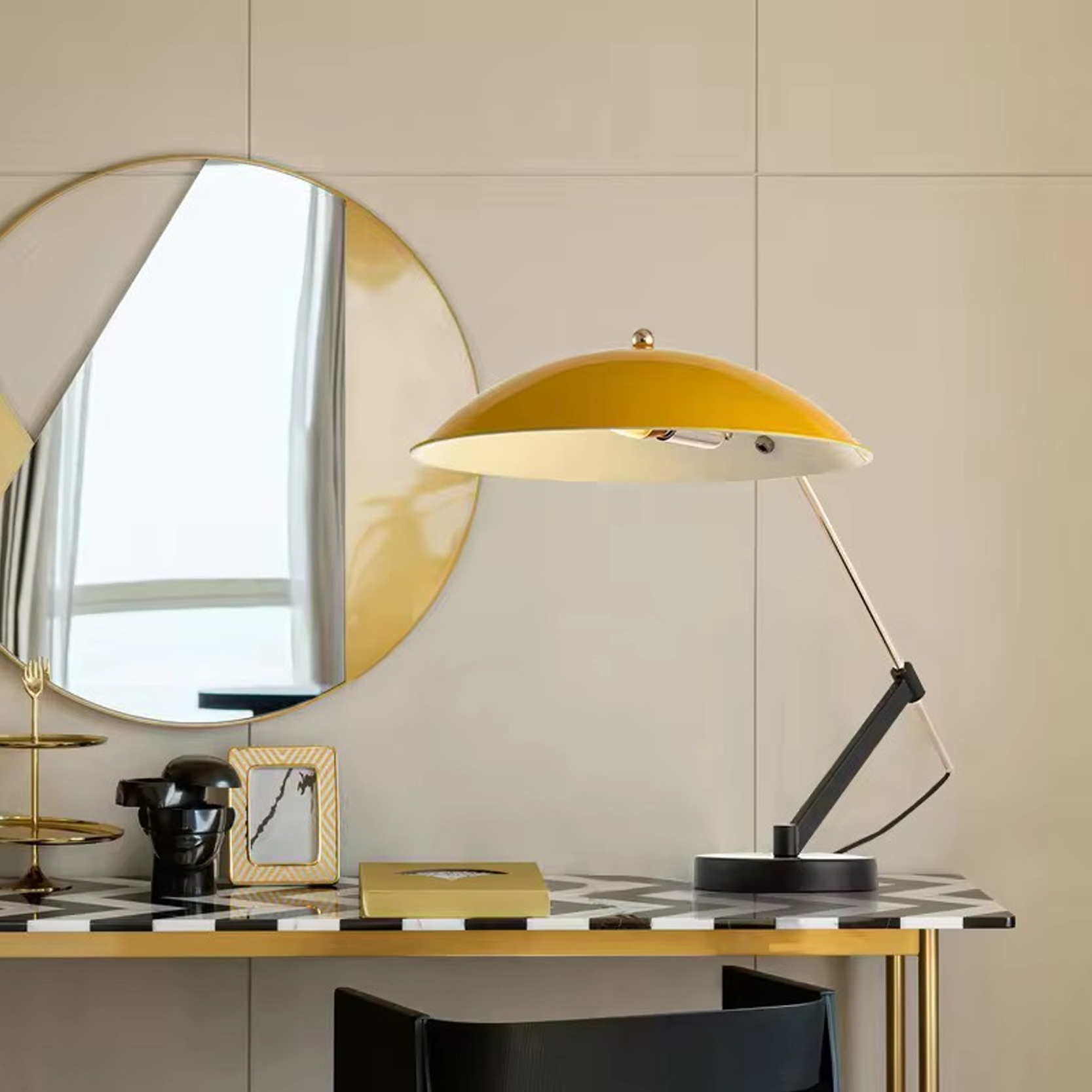 โคมไฟตั้งโต๊ะ Table lamp Metal Black + yellow LED E14x1 IP20
